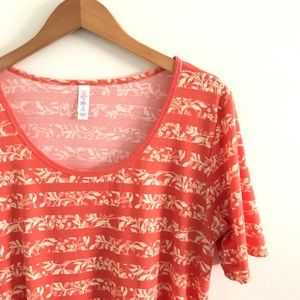 LuLaRoe Tops - Lularoe Large Perfect Tee Coral with Flower Print LuLaRoe Tops - Lularoe Large Perfect Tee Coral with Flower Print